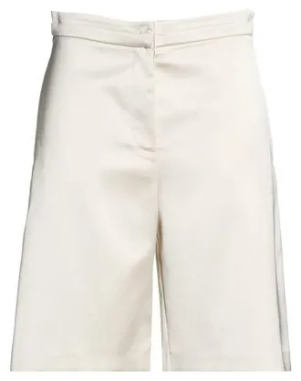 Patrizia Pepe BOTTOMWEAR - Shorts & Bermuda Shorts on YOOX.COM
