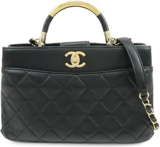 Chanel Filigree Turn-Lock Quilted Lambskin Black Leather Handbag (Pre-Owned)