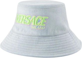 Versace Geborduurde Logo Bucket Hat - Denim - Heren - Hoeden - Blauw - 58 CM - Denim - Accessoires
