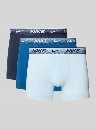 Nike Slim Fit Trunks mit Logo-Stitching im 3er-Pack in Hellblau, Gr&ouml;&szlig;e XXL