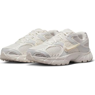 Nike V5 RNR Sneaker in Phantom/Phantom/Sail/White at Nordstrom Rack, Size 11.5