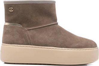 Janet & Janet logo-plaque boots - women - Calf Leather/Polyurethane/Calf Leather/Polyurethane/Rubber - 39 - Brown