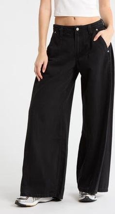 Free People Block Party Pleated Boyfriend Jeans in Street Light at Nordstrom Rack, Size 24