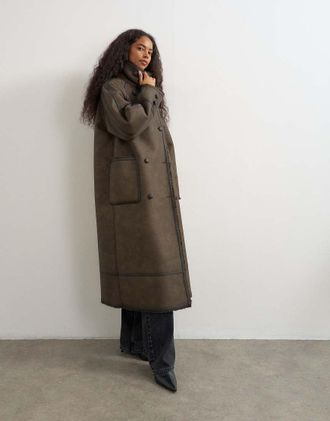 Topshop cappotto longline in pelle sintetica con collo a imbuto marrone