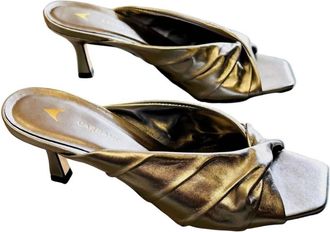 Carrano Womens Leather Slide Sandal In Pewter