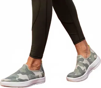 Oofos Womens Oomg Eezee Low Shoe In Green Camo