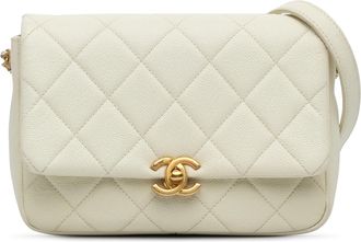 Chanel Pre-owned Womens Quilted Shoulder Bag - Ivory Leather - One Size