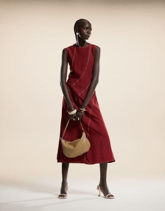 Ghospell curved contrast stitch midaxi dress in burgundy-Red