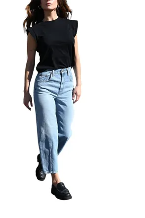 &Eacute;tica Iris Relaxed Taper Jeans In Arcadia