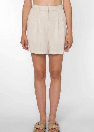 Velvet Heart Kaia Shorts In Wheat