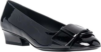 Ferragamo Buckle Detail Leather Pump