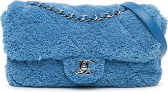 Chanel Hobo Bags - 2019 Medium Quilted Terry Cloth Coco Beach Flap - Gr. unisize - in Blau - für Damen