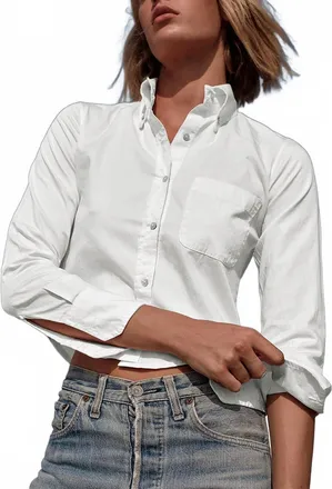 Cali Dreaming Carmen Crop Shirt In White