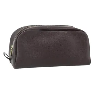 Louis Vuitton Pre-owned Clutches, female, Brown, Size: ONE SIZE Pre-owned Taiga Leather Clutch Bag