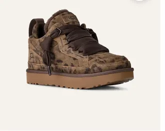 UGG Womens Lowmel Spotted Shoe In Chestnut