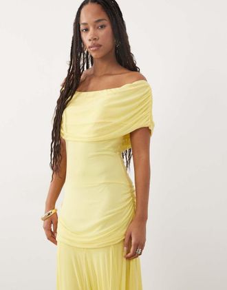 Asos vestito maxi in rete con spalle scoperte, vita segnata e vita scesa con dettaglio godet alto, giallo