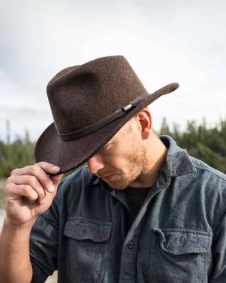 Dorfman Pacific Mens Crush Felt Yukon Cowboy Hat In Brown