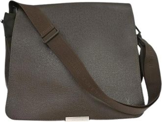 Louis Vuitton Pre-owned Cross Body Bags, male, Brown, Size: ONE SIZE Pre-owned Viktor messenger bag