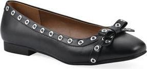 White Mountain Bodhi Ballet Flat in Black/Smooth at Nordstrom Rack, Size 6.5