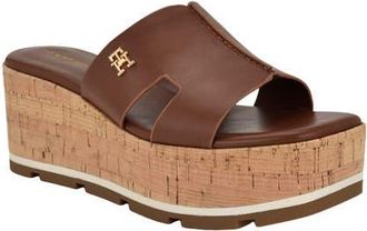 Tommy Hilfiger Heliena Platform Wedge Slide Sandal in Medium Natural at Nordstrom, Size 5