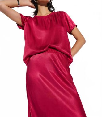 Nation Ltd Womens Satin Marie Top In Raspberry