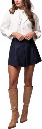 En Saison Prudence Shorts In Navy White