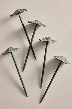 Terrain Mushroom Hose Guides, Set of 5