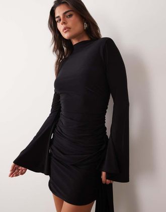 Asos mini vestito fasciante con collo alto, arricciato e dettaglio con fusciacca oversize nero