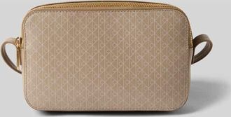 Calvin Klein Camera Bag mit Allover-Logo-Print in Beige, Größe 1