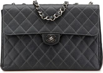 Chanel Borsa a spalla Jumbo in pelle Caviar trapuntata con battente 2000-2002 - Nero