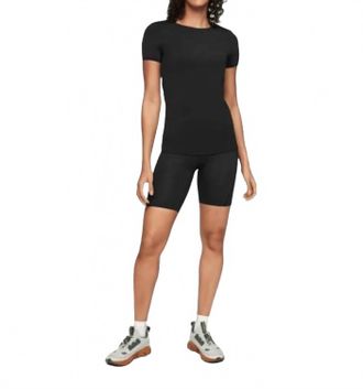 On Running Womens Movement Top In Black