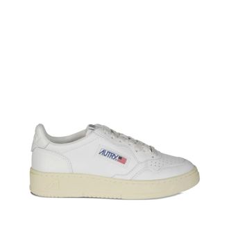Autry Medalist Low - female - Autry - Sneakers - White - 3 UK - Shoes