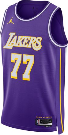 Nike Jordan Los Angeles Lakers 2025/26 Statement Edition Nike Mens Dri-FIT NBA Swingman Jersey in Purple | HM4877-506