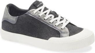Karl Lagerfeld Low Top Sneaker in Black at Nordstrom Rack, Size 10.5