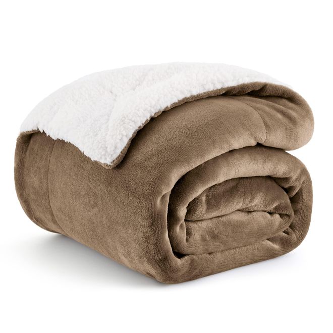 Bedsure Kuscheldecke - Warm Sherpa Wolldecke & Sofadecke, Flauschig Sofaüberwurf Decke, Dicke Couchdecke, Fleecedecke, Flauschige Wohndecke für Couch, Anthraz ab 23,79 €