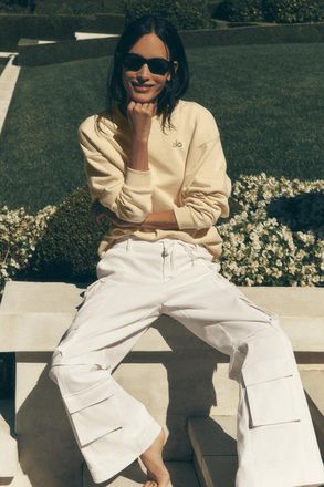 Alo | Mid-Rise Scout Cargo Pants in Ivory White, Size: Medium