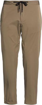 Out / Fit BOTTOMWEAR - Trousers sur YOOX.COM