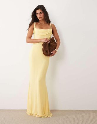 Asos Vestito lungo in rete giallo con scollo squadrato con dettaglio ad anello con lacci