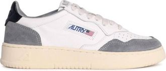 Autry Medalist Low-Top Sneakers, Brand Size 40 ( US Size 10 )