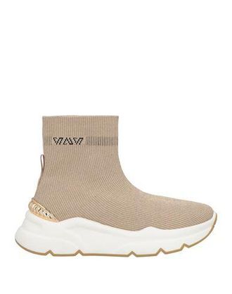 Emanuelle Vee Sneakers