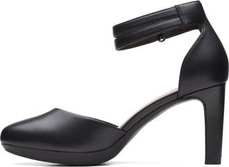 Clarks Womens Ambyr Skip Shoes, Color Black Leather, Size: 7.5 UK