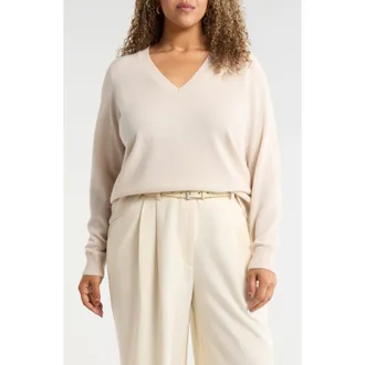 Nordstrom V-Neck Cashmere Sweater in Beige Beach at Nordstrom, Size 1X