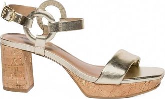 Bernardo Womens Candace Sandals In Champagne
