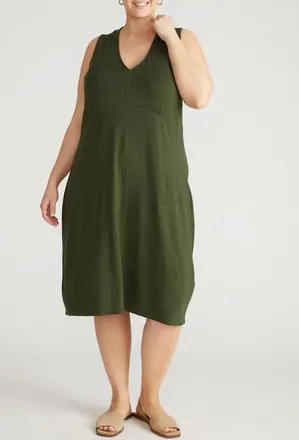 Universal Standard Lila Jersey Dress in Coratina Green at Nordstrom, Size Xxx-Large