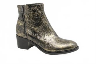 Django & Juliette Womens Rarla Ankle Boots In Black & Gold Distressed Leather