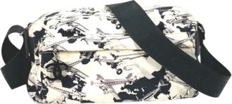 Chanel Pre-owned Cross Body Bags, female, Black, Size: ONE SIZE Pre-owned Leather chanel-bags