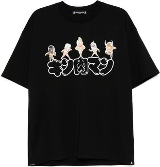 Mastermind Japan x Kinniku Man T-shirt met logoprint - Zwart