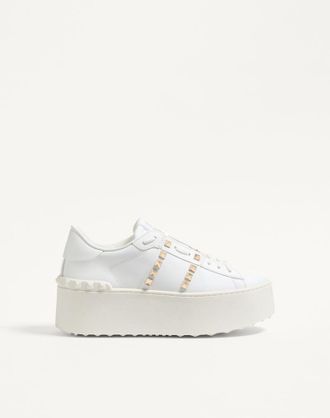 Valentino Garavani Flatform Rockstud Untitled Trainer In Calfskin Woman WHITE 35.5