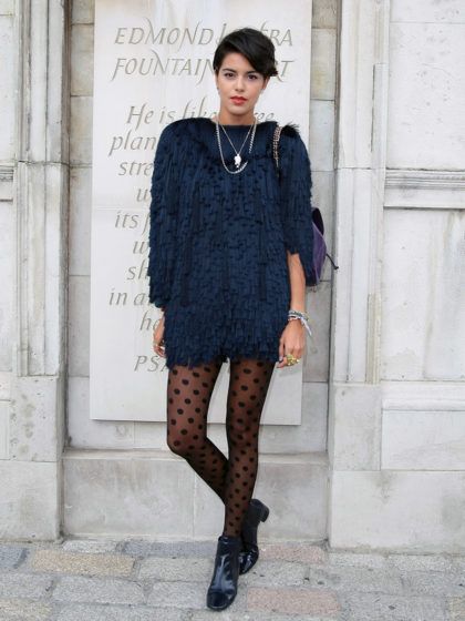 Welche Kleider unterstreichen kurze Haare?