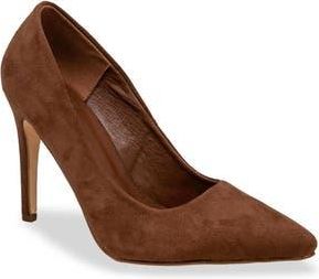Chase + Chloe by Intouch Footwear Lala Pointed Toe Pump in Brown at Nordstrom Rack, Size 7.5